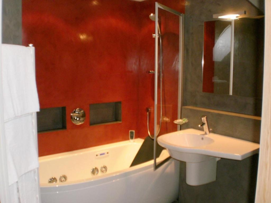 Cit'Hotel Saint-Pierre Viré Eksteriør bilde