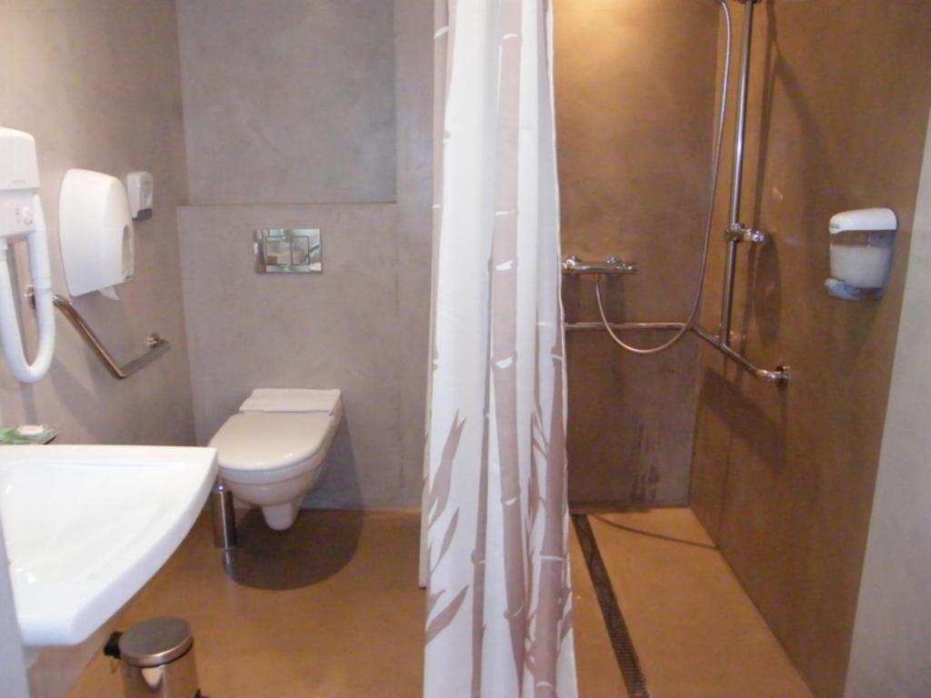 Cit'Hotel Saint-Pierre Viré Eksteriør bilde