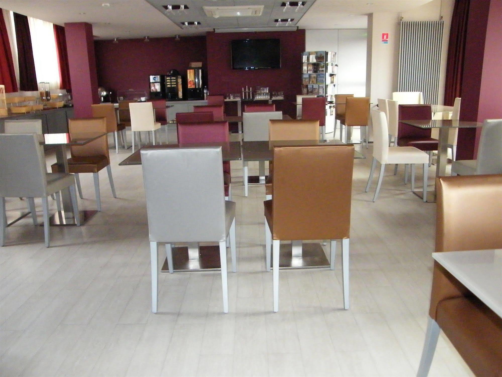 Cit'Hotel Saint-Pierre Viré Eksteriør bilde
